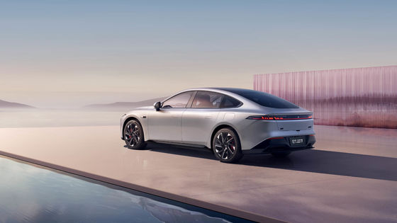 2024 leistungsstarker Dongfeng Eπ 007 200Pro EREV 200km CLTC 160kw Motorleistung 310N.m Drehmoment mit 7,2s 0-100km/h Beschleunigung