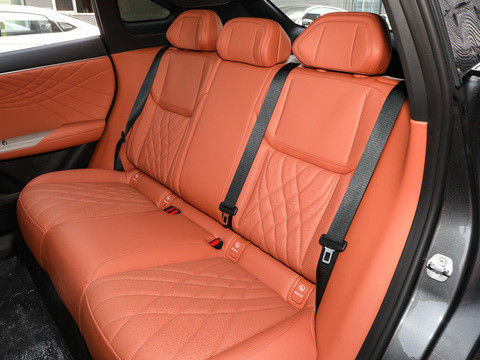 Neueste HUAWEI System DEEPAL S07 2024 EREV mit 121 km CLTC0.5h Schnelle Ladezeit 175kW Maximale Leistung 320N.m Drehmoment