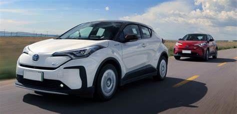 Elektroautos Toyotas Izoa reine Autos SUV 54.3kwh 150kw 300nm 204HP Nedc 400km EV