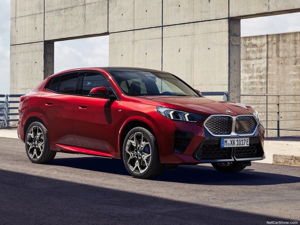 Heißer Verkauf Langstrecken-Elektroauto 2024 für BMW IX2 449Km High Speed Auto Neue Energie-Auto